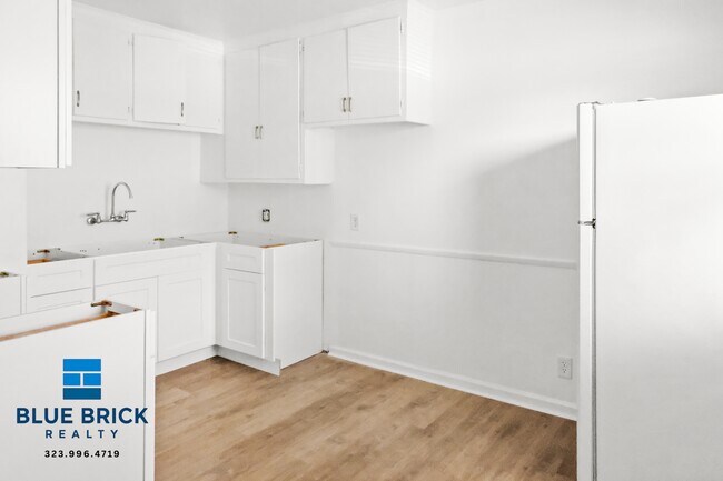 Foto del edificio - 12805 Vanowen St