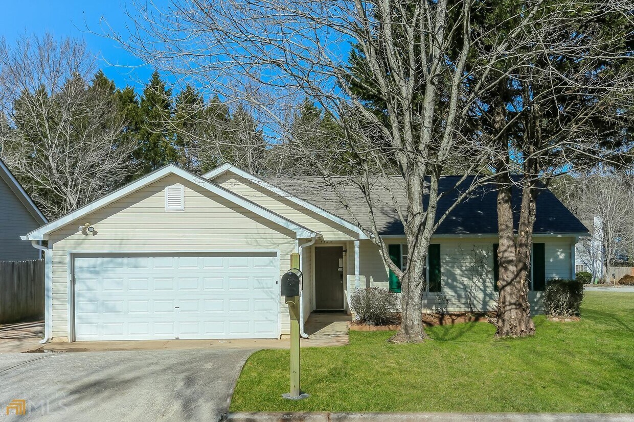 3325 Homeward Trail, Ellenwood, GA 30294 House Rental in Ellenwood