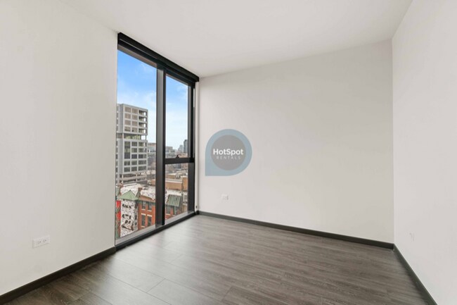 Foto del edificio - 1350 W Randolph St