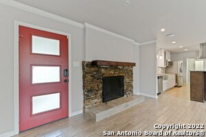 Building Photo - 206 Grotto Blvd