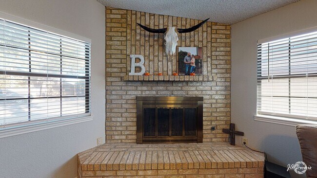 Building Photo - 4415 Fairgate Dr