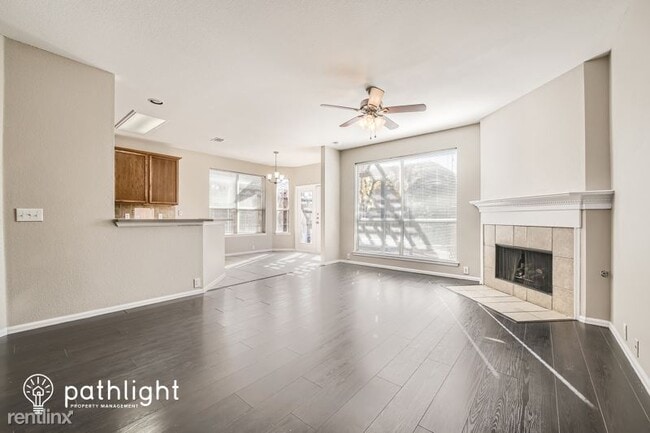 Foto del edificio - 4 br, 2.5 bath House - 2756 Thorncreek Lan...