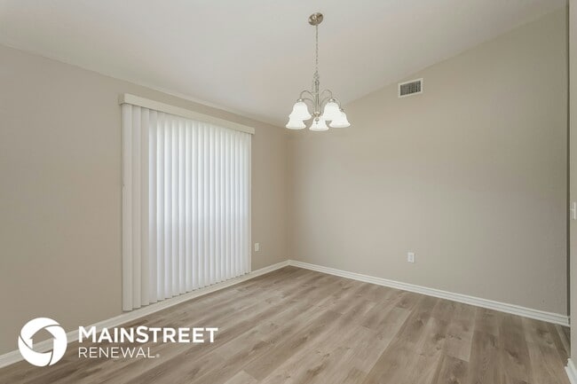Building Photo - 3507 Manor Loop