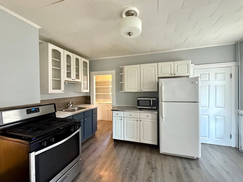Foto principal - 95 Nightingale Ave