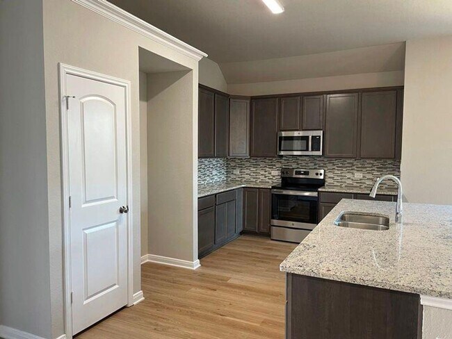 Foto del edificio - 3 br, 2 bath House - 3062 Dade Loop