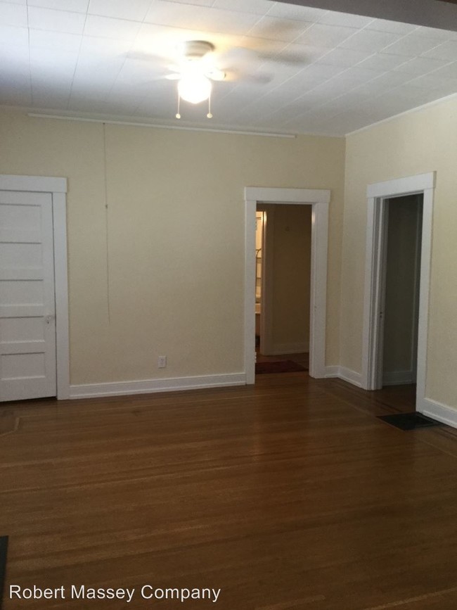 Building Photo - 3 br, 1 bath House - 3220 Marion Court