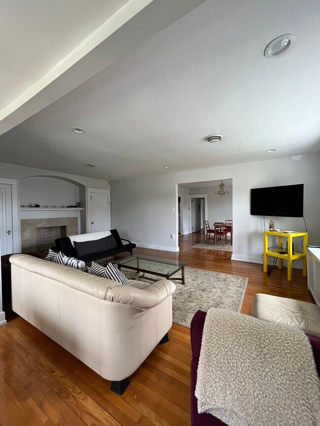 Foto del edificio - 5510 Hobart St