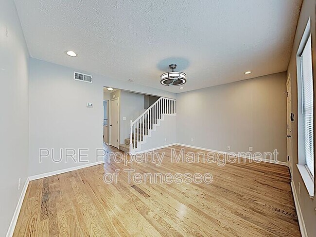 Building Photo - 613 Eastboro Drive