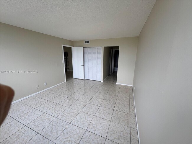 Foto del edificio - 16740 NE 9th Ave