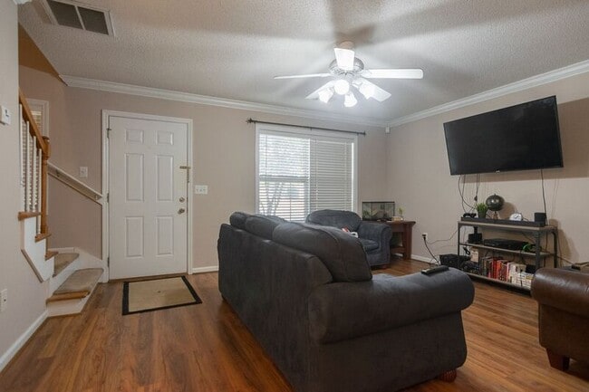 Building Photo - 1325 Cedar Shoals Dr