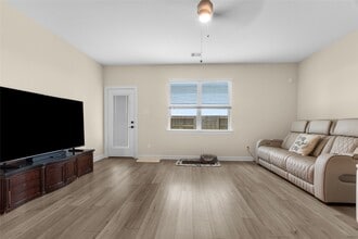 Building Photo - 3009 Floating Barque Dr