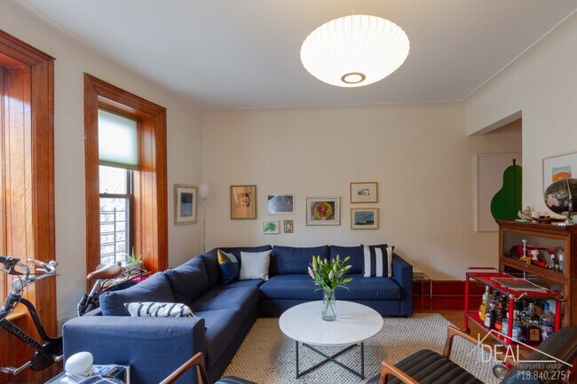 Building Photo - 461 3rd Street #2RR
