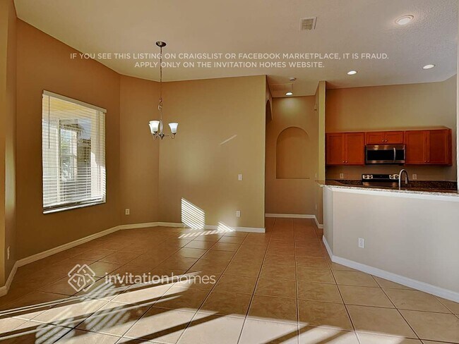 Building Photo - 332 Porchester Dr