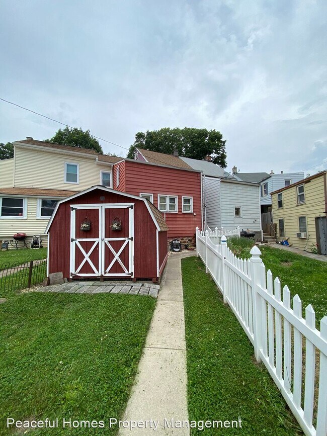 Building Photo - 3 br, 1 bath House - 22 Lancaster Ave