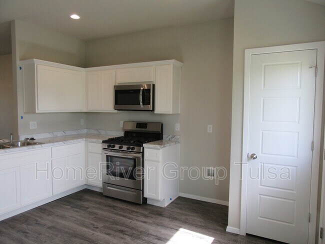 Foto del edificio - 10711 N 101st E Ct