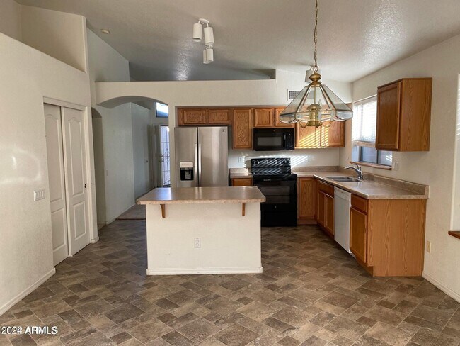 Building Photo - 8521 E Milagro Ave