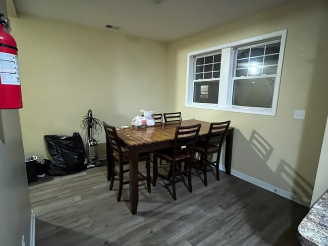 Building Photo - 1450 Cypress St