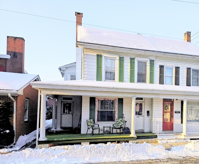 Building Photo - 534 Walnut St