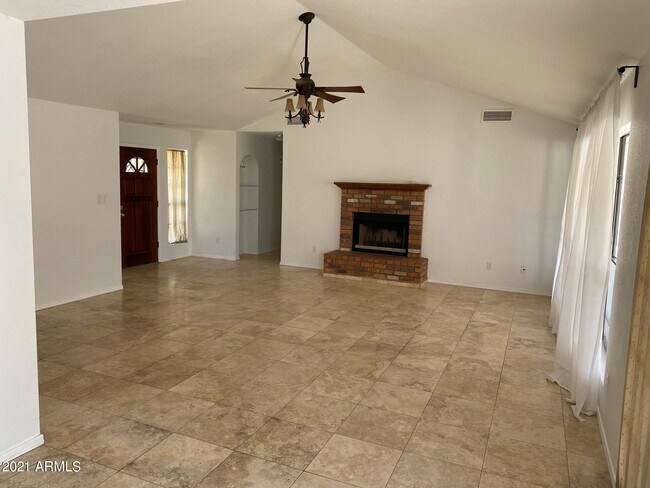 Building Photo - 5629 W Frye Rd