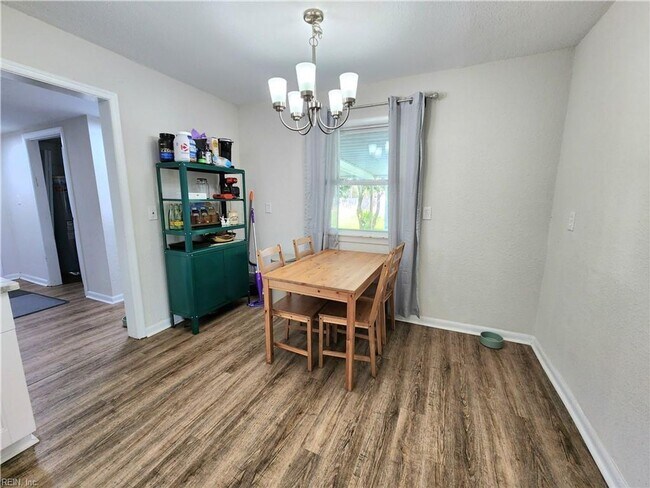 Foto del edificio - Charming 3 bedroom 2 bath in Manor View