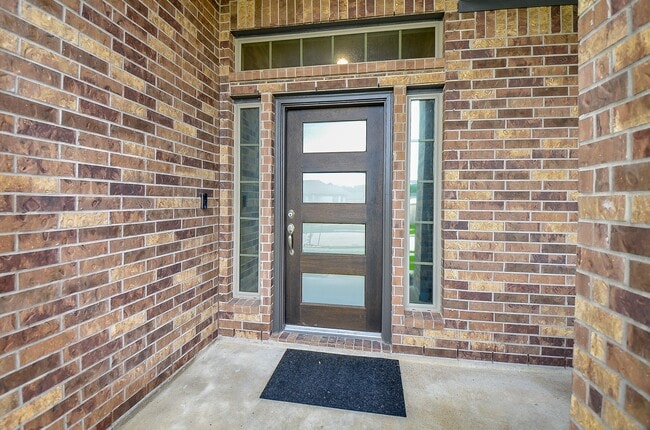 Foto del edificio - 6807 Vista Ledge Dr