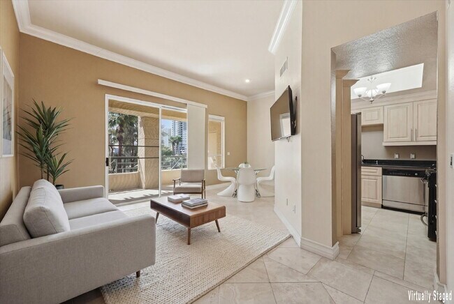 Foto del edificio - Luxury 1-Bedroom Rental in Guard-Gated Meridian – Walk to the Strip!