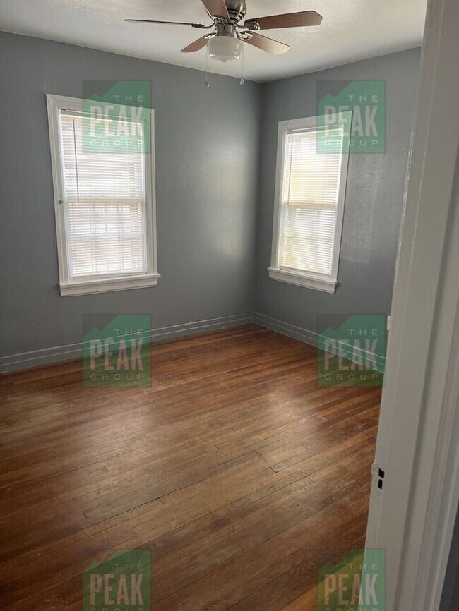 Building Photo - Move-In Special + WAIVED ADMIN FEE FOR LEA...