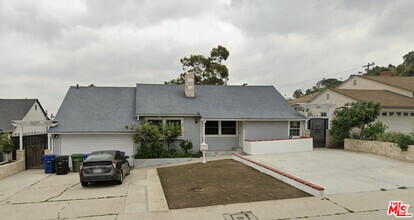 Building Photo - 3866 Cloverdale Ave