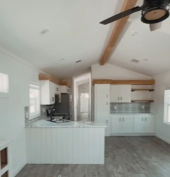 Foto del edificio - 9440 Hickory St