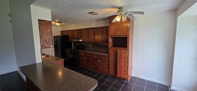 Foto del edificio - 2606 Lemonwood Ln