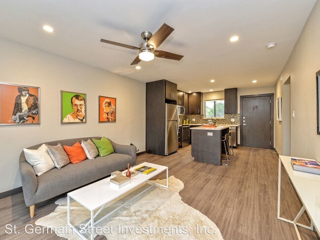 Foto del edificio - 3301 Red River St