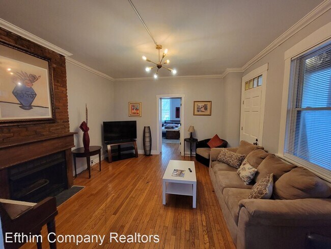 Foto del edificio - 2 br, 1 bath House - 1030 Geyer Ave. Unit 1F