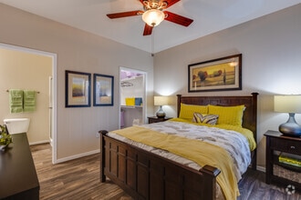 Pinot Noir; 2 BR, 2 BA - 1,066 SF - Vintage at The Lakes Apartments