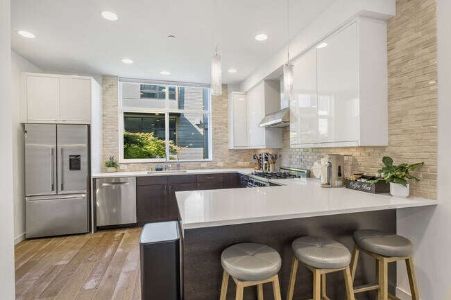 Foto del edificio - 722 3rd Ave N