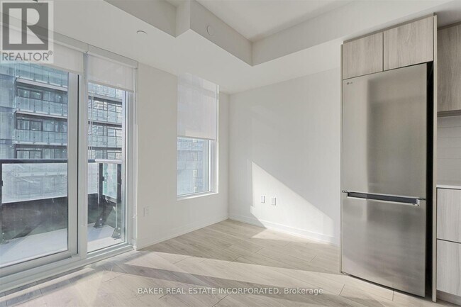 Building Photo - 223-2223 Redpath Ave