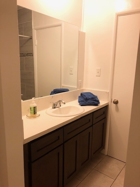 Foto del edificio - 15483 Moorpark St