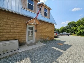Building Photo - 207 East Ave