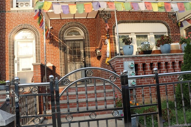 Foto del edificio - 31-29 88th St