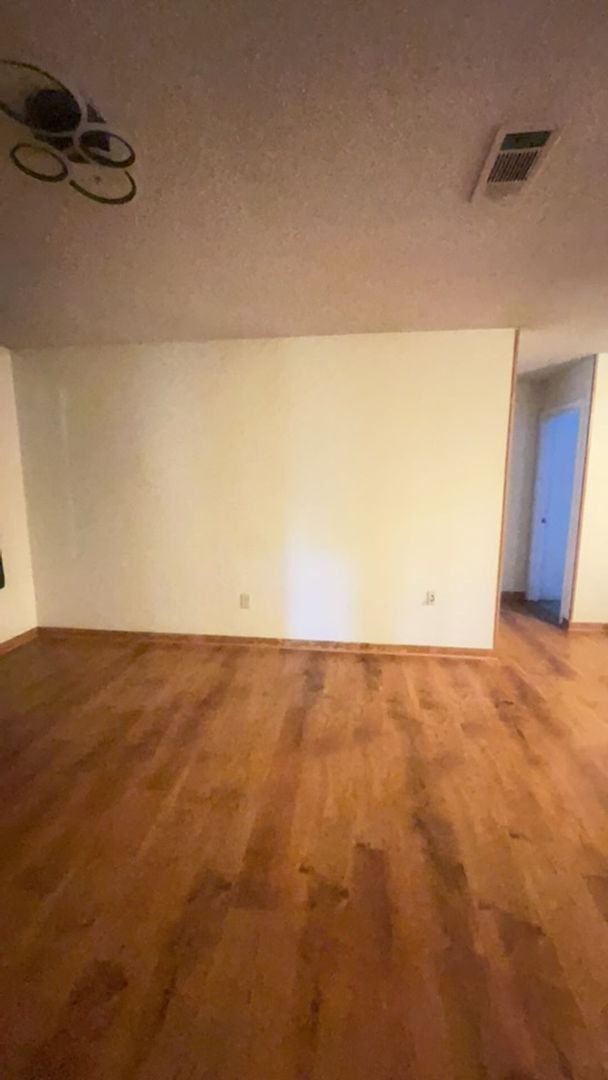 Foto del edificio - 1506 Coach St