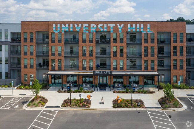 Foto del edificio - University Hill