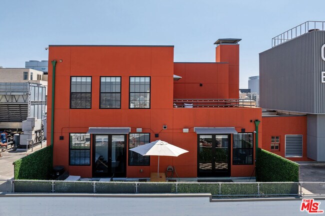 Foto del edificio - 746 S Los Angeles St