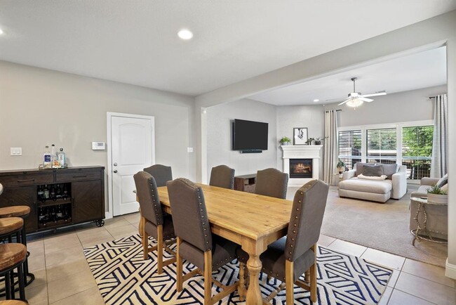 Foto del edificio - 4405 Pecan Knoll Dr
