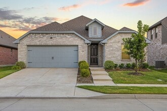Building Photo - 3249 Glorioso Dr