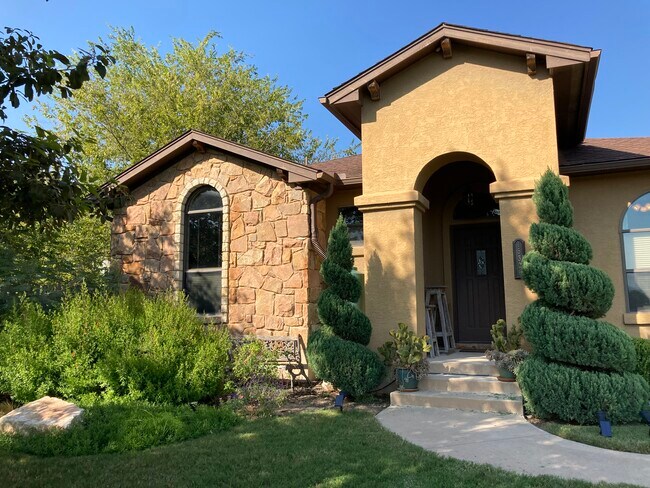 Building Photo - 15306 Bowling Ln