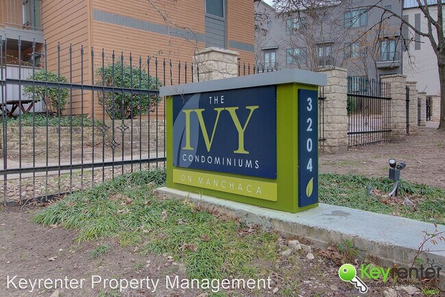 Building Photo - 2 br, 1 bath House - 3204 Menchaca Rd #412,