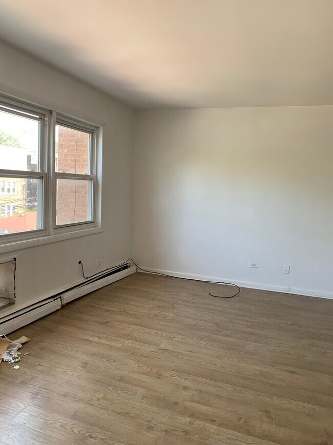 Foto del edificio - 2353 W Birchwood Ave