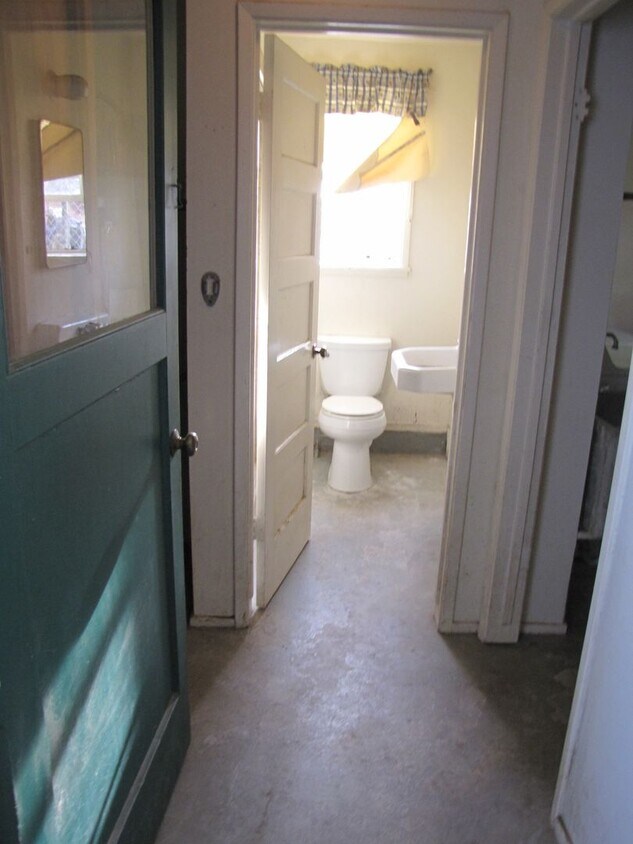 Foto del edificio - 15573 E Milton Rd