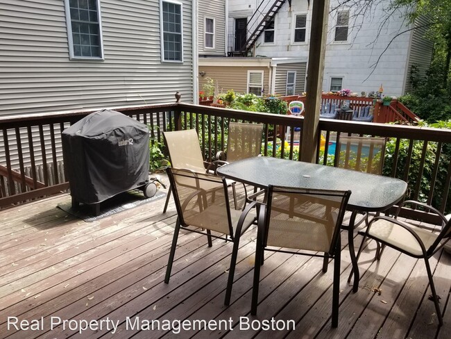Foto del edificio - 2 br, 2 bath House - 132 W 8th Street - Un...