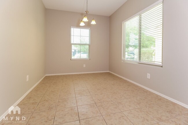 Foto del edificio - 2745 E Mews Rd