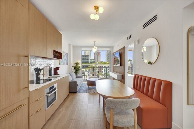 Foto del edificio - 90 NE 32nd St